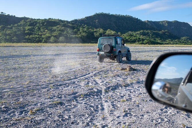 Manila: Mount Pinatubo 4X4 & Hiking Trip
